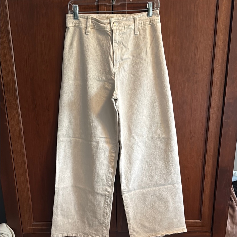 Universal Thread Women's High Rise Jeans - Cream